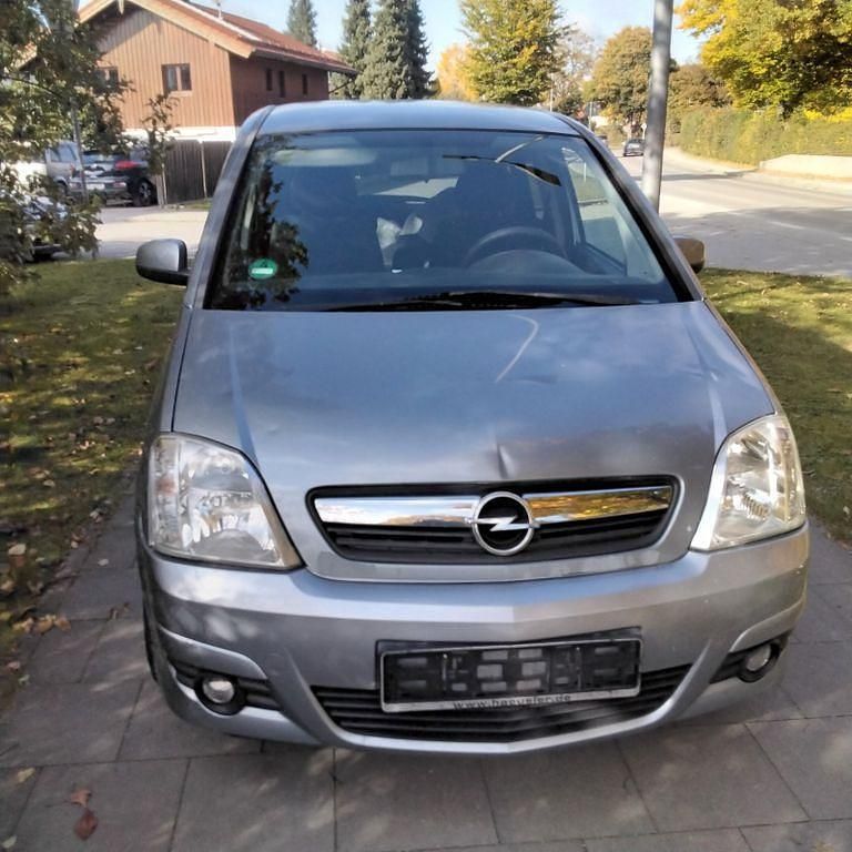 Silber Gebraucht 2007 Opel Meriva Edition Van / Kleinbus | 790 € (Superpreis) - Bild 1/4