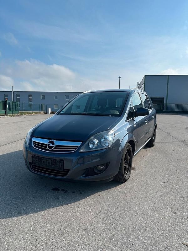 Gebraucht Opel Zafira 116 PS (85 kW) 2011 Van / Kleinbus