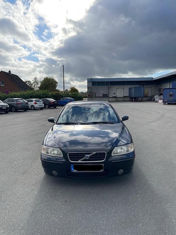 Schwarz Gebraucht 2005 Volvo S60 Limousine | 6.500 € (Teuer) - Bild 1/4
