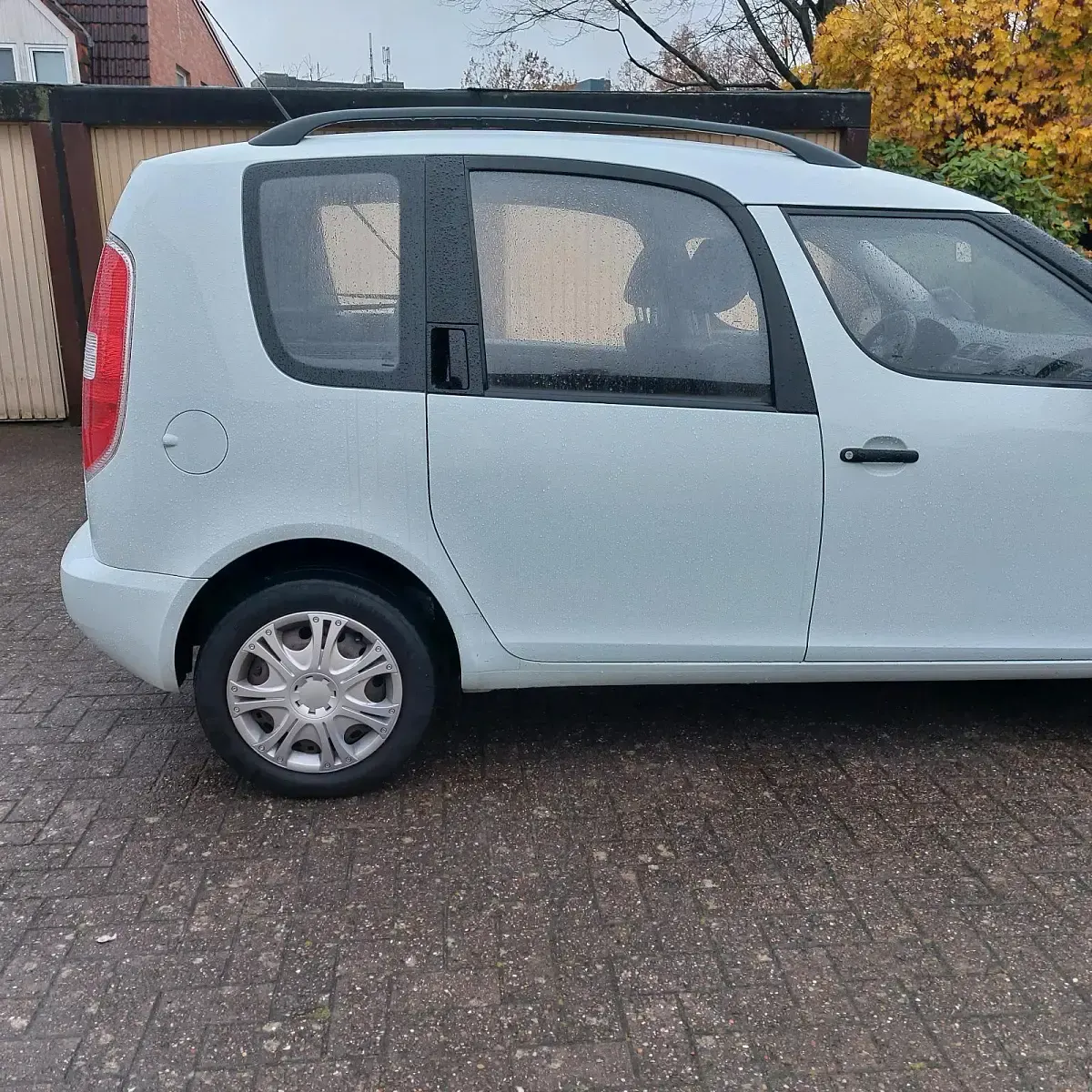 Gebraucht Skoda Roomster 75 PS (55 kW) 2015 Weiß Van / Kleinbus