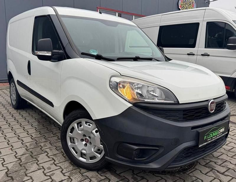 Gebraucht Fiat Doblò Basis 75 PS (55 kW) 2016 Weiß Van / Kleinbus