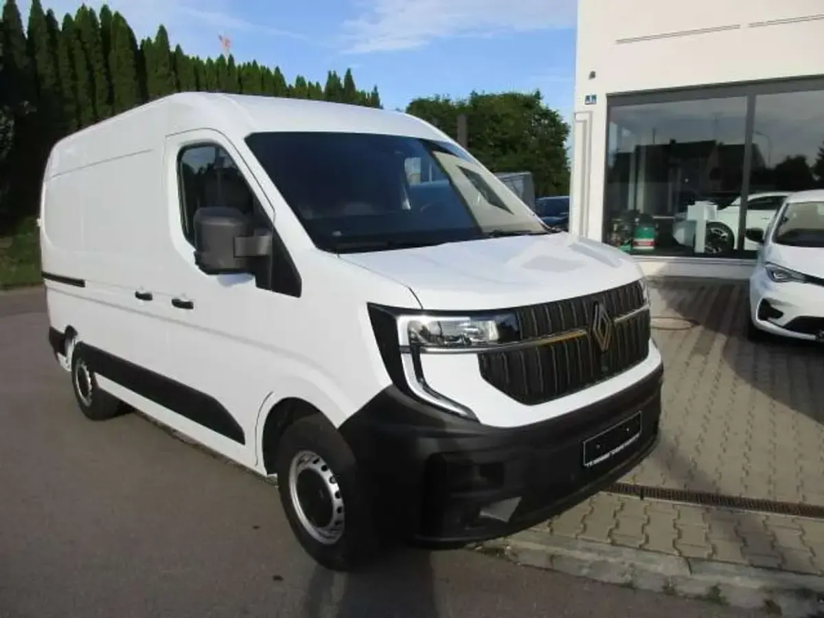 Neu Renault Master Play 131 PS (96 kW) 2025 Mineral weiss Van / Kleinbus