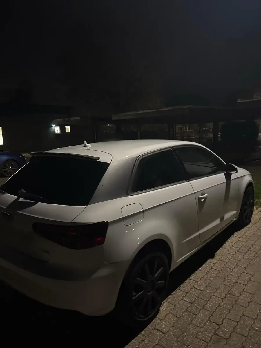 Gebraucht Audi A3 105 PS (77 kW) 2014 Weiß Kleinwagen