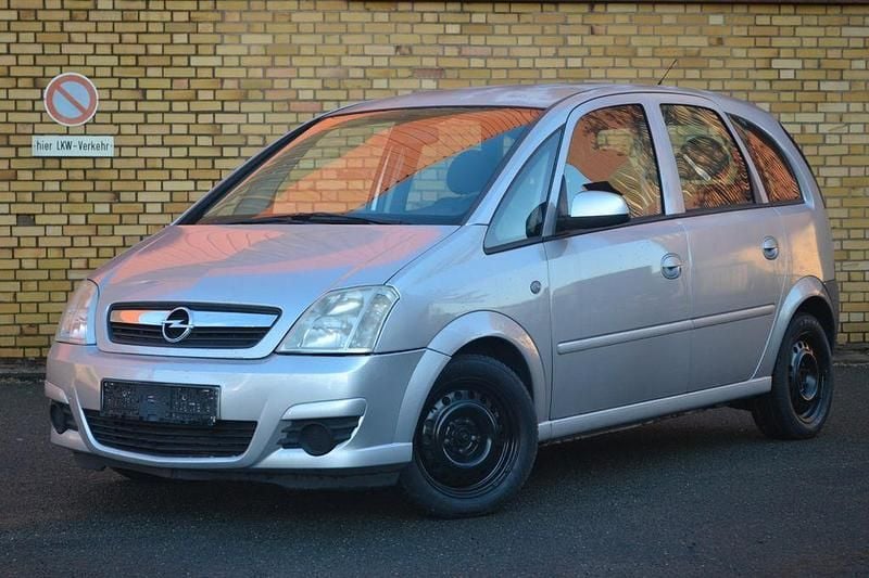 Silber Gebraucht 2006 Opel Meriva Cosmo Van / Kleinbus | 1.700 € (Guter Preis) - Bild 1/4