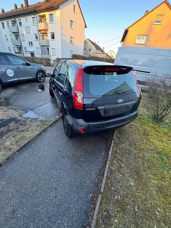 Gebraucht Ford Fiesta 80 PS (58 kW) 2006 Blau Kleinwagen