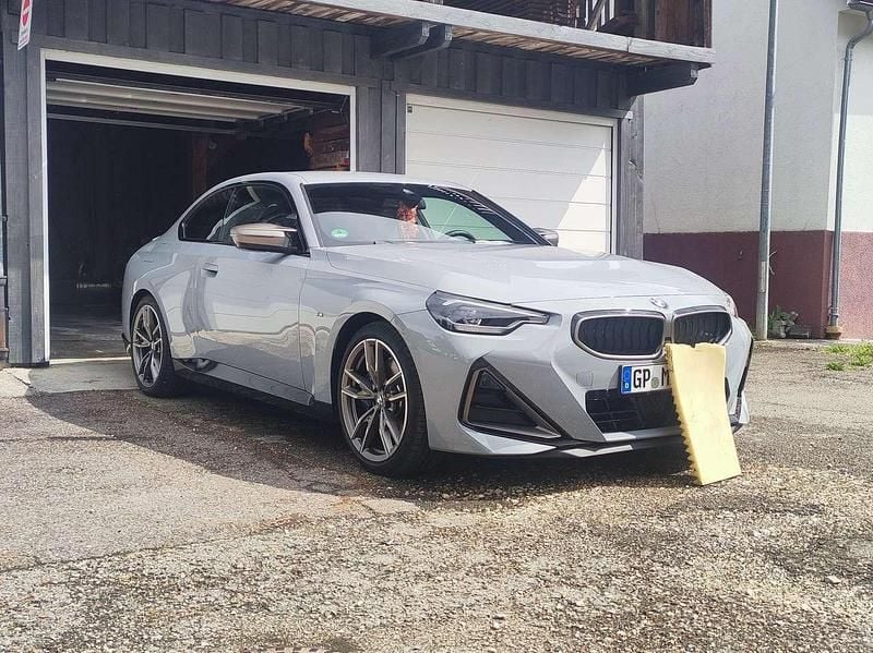 Grau Gebraucht 2024 BMW M240 M Sport Coupé | 48.590 € (Guter Preis) - Bild 1/4