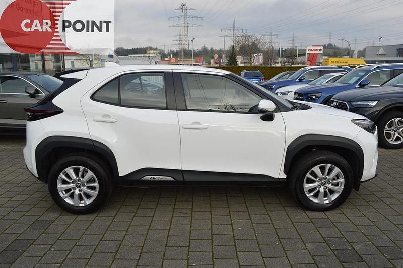 Gebraucht Toyota Yaris Cross Comfort 92 PS (67 kW) 2023 Weiß SUV