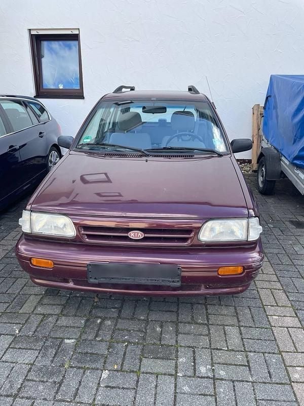 Andere farben Gebraucht 1999 Kia Pride Kombi | 599 € - Bild 1/4