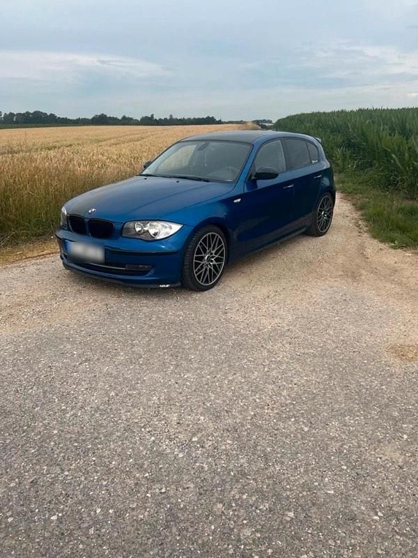 Second-hand BMW 116 122 CP (89 kW) 2007 Albastru Hatchback