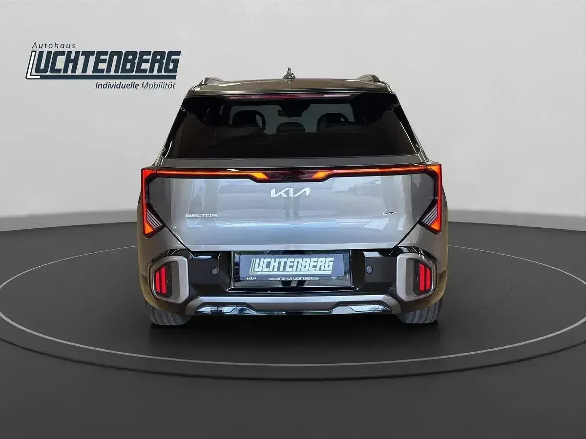 Neu Kia Seltos Comfort 179 PS (131 kW) 2026 Braun SUV
