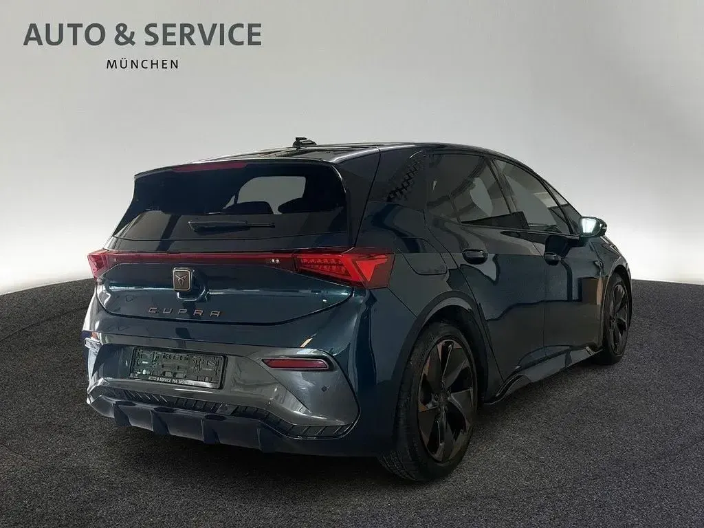 Gebraucht Cupra Born e-Boost 169 kW (231 PS) 2024 Blau Kleinwagen