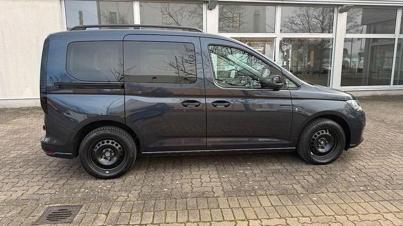 Gebraucht VW Caddy Life 122 PS (89 kW) 2022 Blau Van / Kleinbus