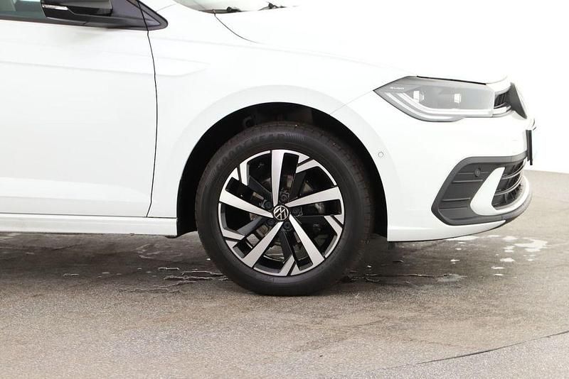 Gebraucht VW Polo Beats 95 PS (69 kW) 2024 Weiß Limousine