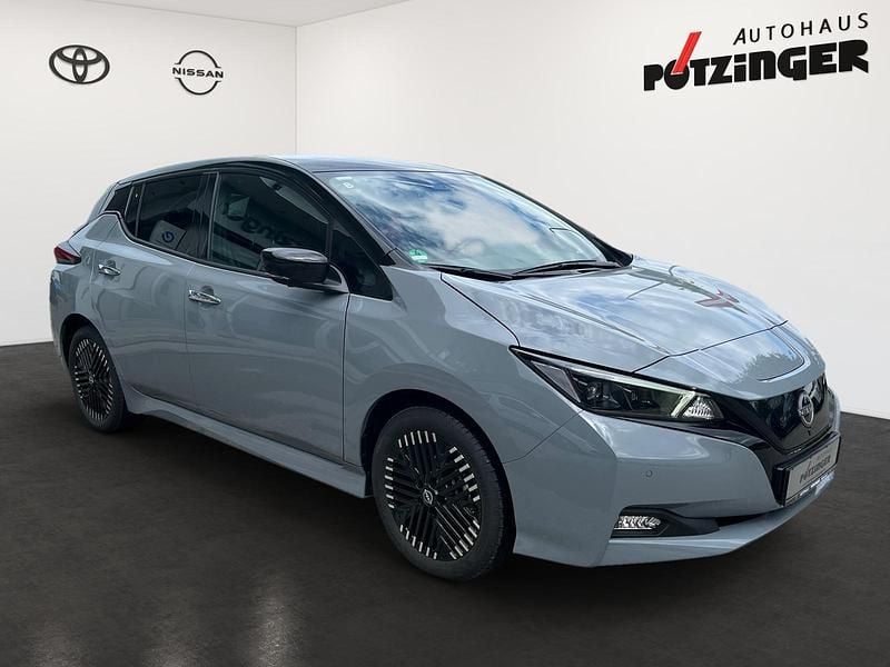 Gebraucht Nissan Leaf N-Connecta 110 kW (150 PS) 2024 Ceramic grey/black Kleinwagen