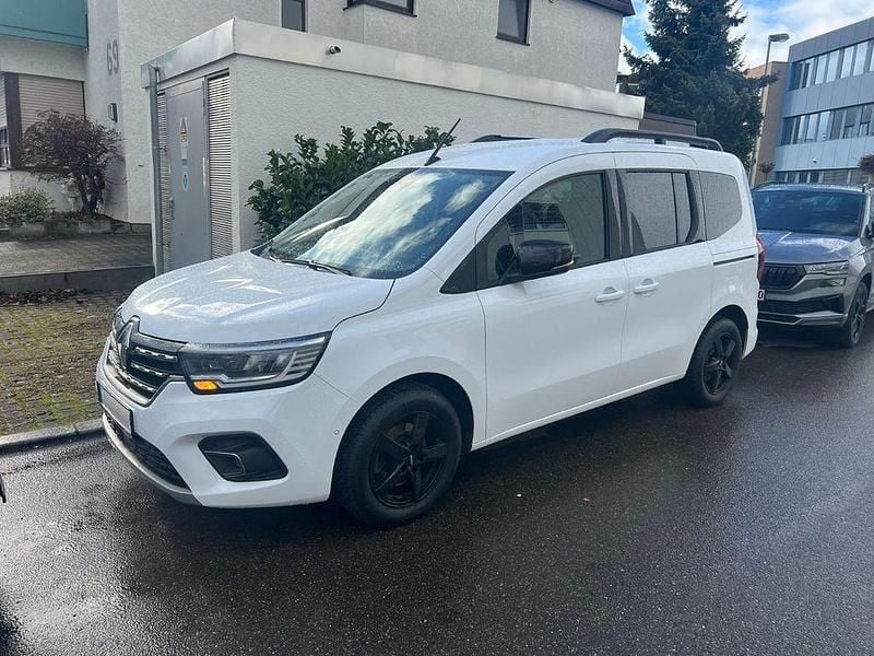 Usado Renault Kangoo Techno 116 HP (85 kW) 2023 Branco Monovolume