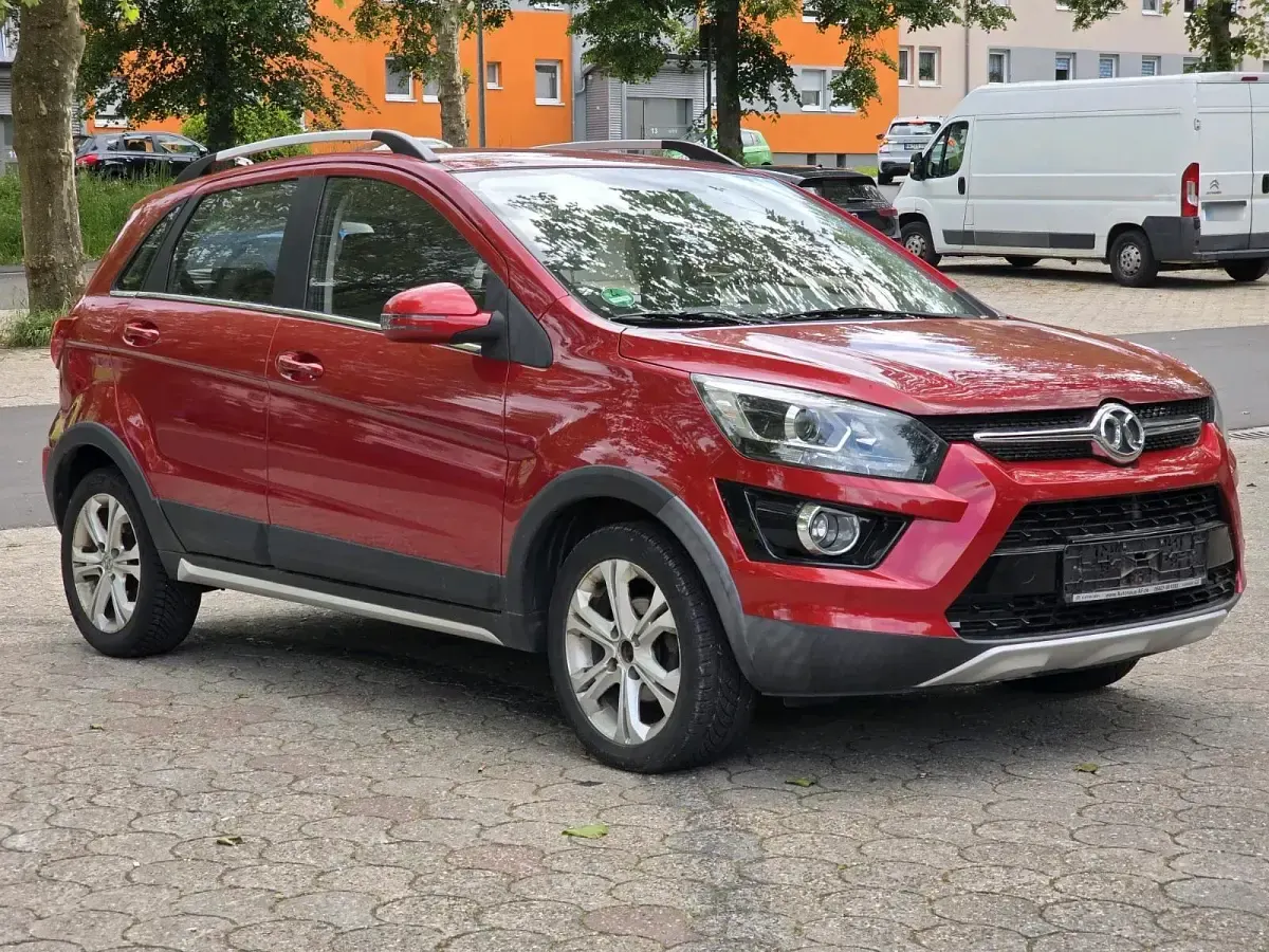 Gebraucht Baic X25 112 PS (82 kW) 2018 Rot Kombi