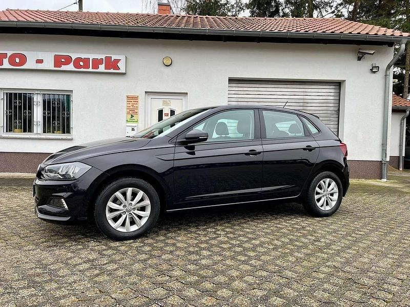 Schwarz Gebraucht 2018 VW Polo Trendline Limousine | 12.900 € (Etwas zu teuer) - Bild 1/4