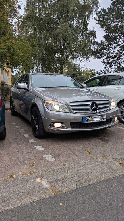 Silber Gebraucht 2007 Mercedes C230 Avantgarde Limousine | 5.555 € (Guter Preis) - Bild 1/4