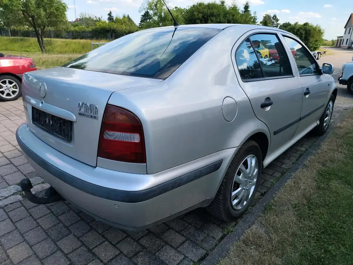 Gebraucht Skoda Octavia 115 PS (84 kW) 2000 Silber Limousine