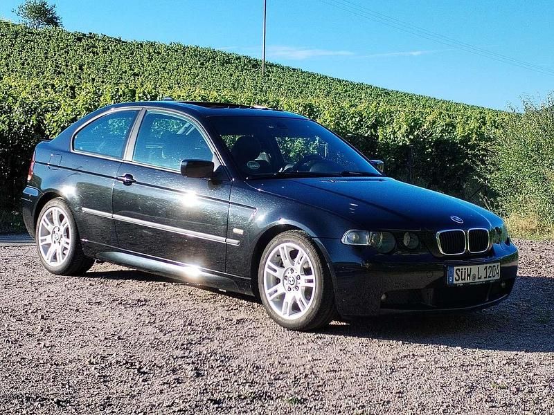 Schwarz Gebraucht 2003 BMW 316 Compact Kleinwagen | 1.999 € (Fairer Preis) - Bild 1/4