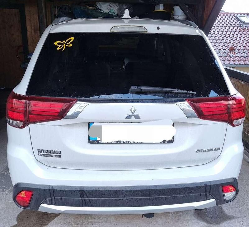 Gebraucht Mitsubishi Outlander 150 PS (110 kW) 2017 SUV