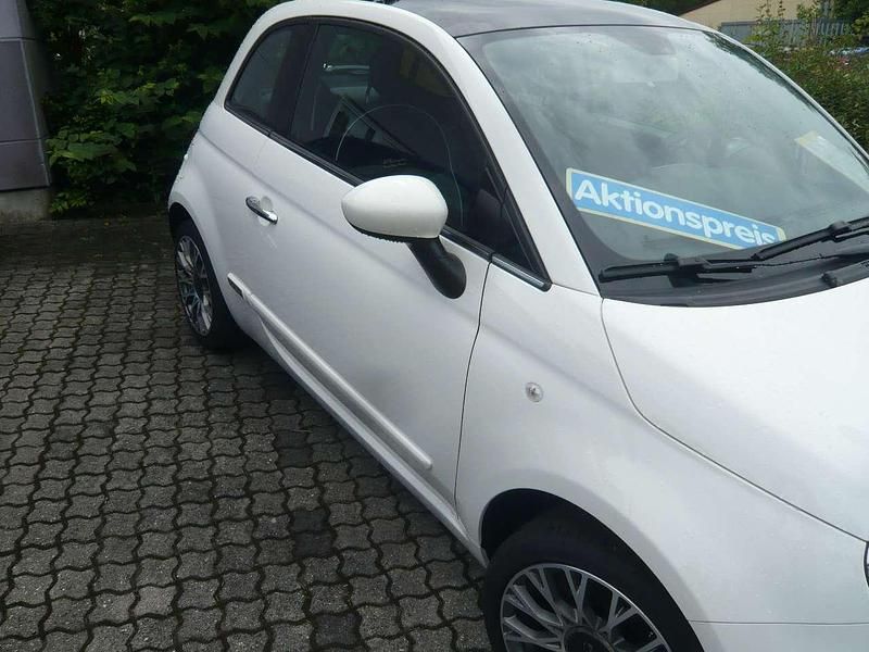 Gebraucht Fiat 500 Lounge 69 PS (50 kW) 2020 Gelato weiß Limousine