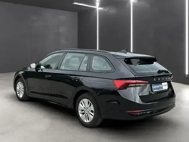 Gebraucht Skoda Octavia Ambition 116 PS (85 kW) 2022 Schwarzmagic perleffekt Kombi