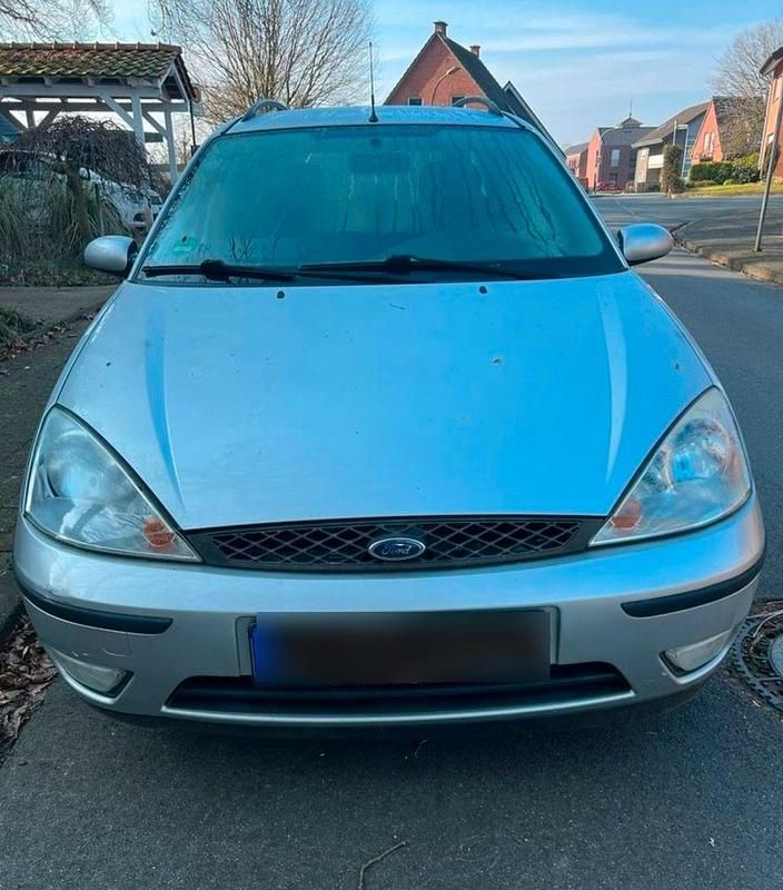 Gebraucht Ford Focus Trend 101 PS (74 kW) 2004 Grau Limousine