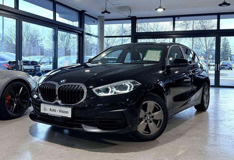 Gebraucht BMW 116 Advantage 109 PS (80 kW) 2022 Schwarz Kleinwagen