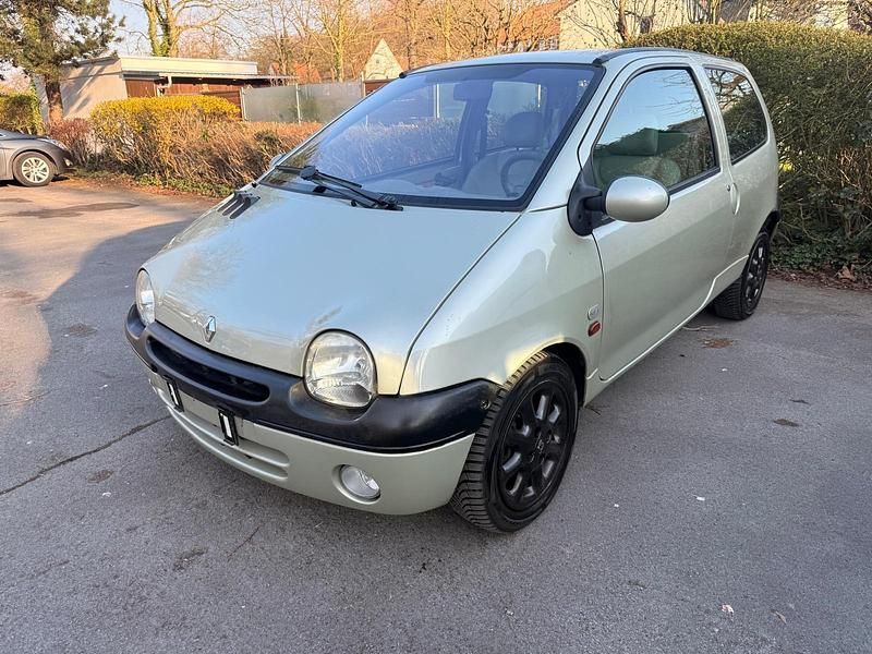 Gebraucht Renault Twingo Initiale Paris 60 PS (44 kW) 2000 Silber Kleinwagen