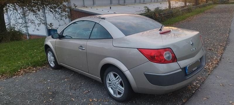 Gebraucht Renault Mégane Cabriolet Privilege 135 PS (99 kW) 2005 Beige Cabrio