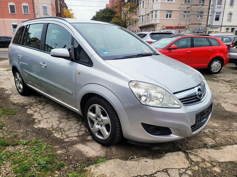 Silber Gebraucht 2008 Opel Zafira Edition Van / Kleinbus | 2.490 € (Fairer Preis) - Bild 1/4