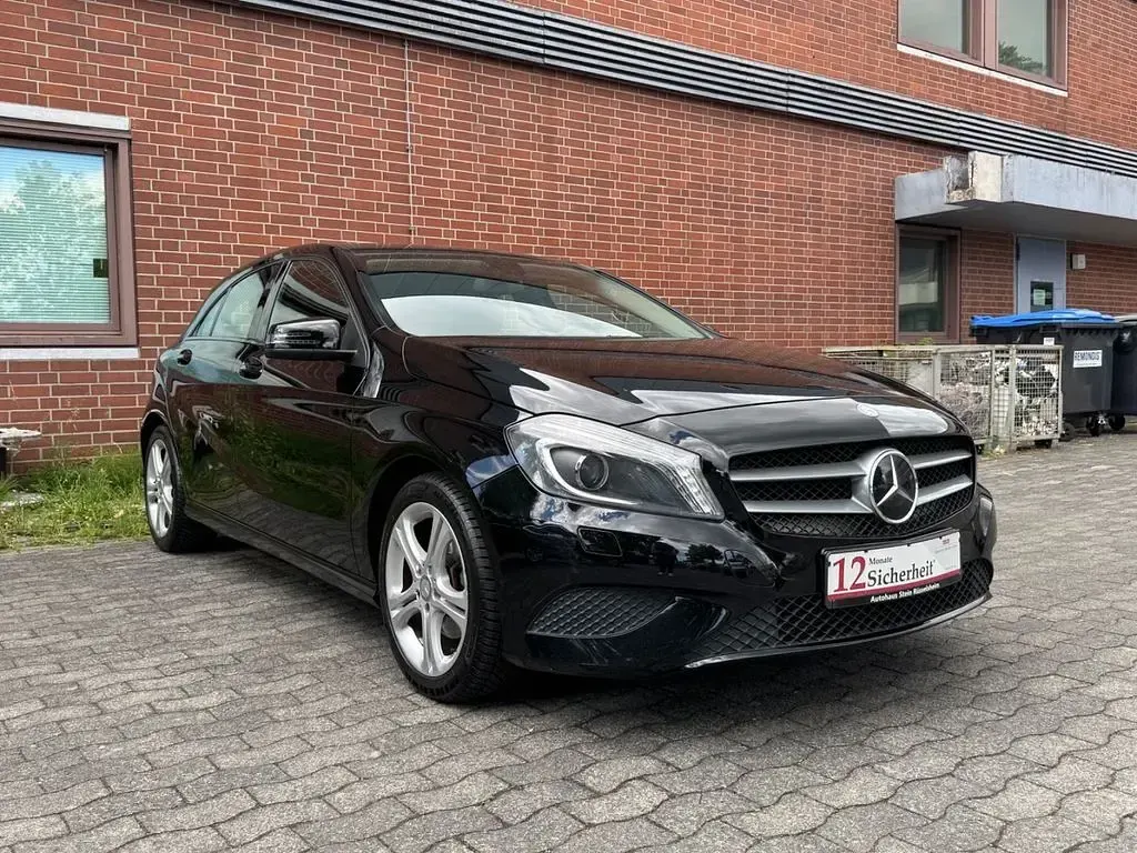Gebraucht Mercedes A200 136 PS (100 kW) 2013 Schwarz Limousine