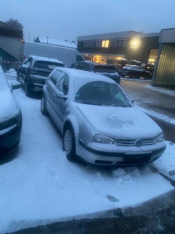 Gebraucht VW Golf IV 75 PS (55 kW) 2002 Silber Limousine