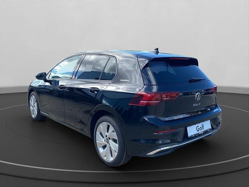Neu VW Golf VIII 150 PS (110 kW) 2026 Schwarz Limousine