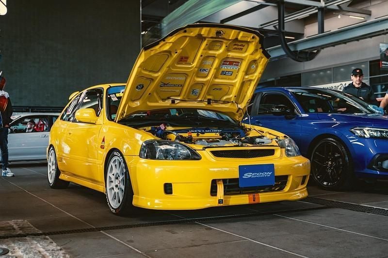 Gelb Gebraucht 1999 Honda Civic Kleinwagen | 38.000 € - Bild 1/4