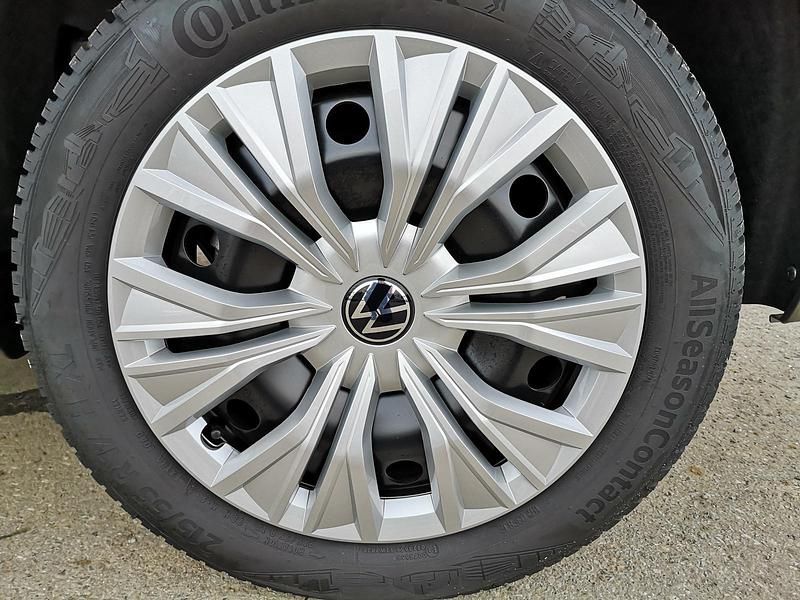 Neu VW Caddy Basis 102 PS (75 kW) 2026 Mojave beige metallic Van / Kleinbus