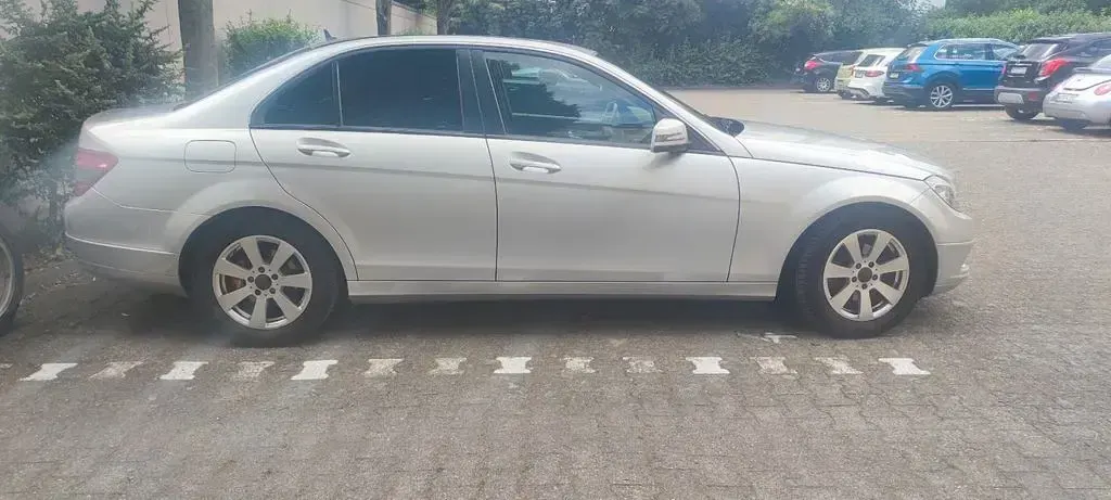 Gebraucht Mercedes C180 156 PS (114 kW) 2008 Silber Limousine