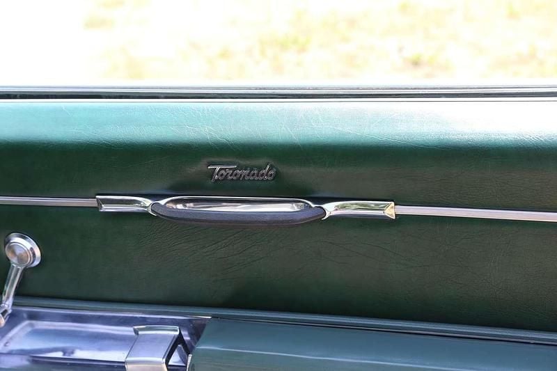 Gebraucht Oldsmobile Toronado 272 PS (200 kW) 1966 Grün Coupé