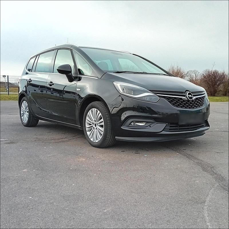 Gebraucht Opel Zafira 140 PS (102 kW) 2018 Schwarz Van / Kleinbus