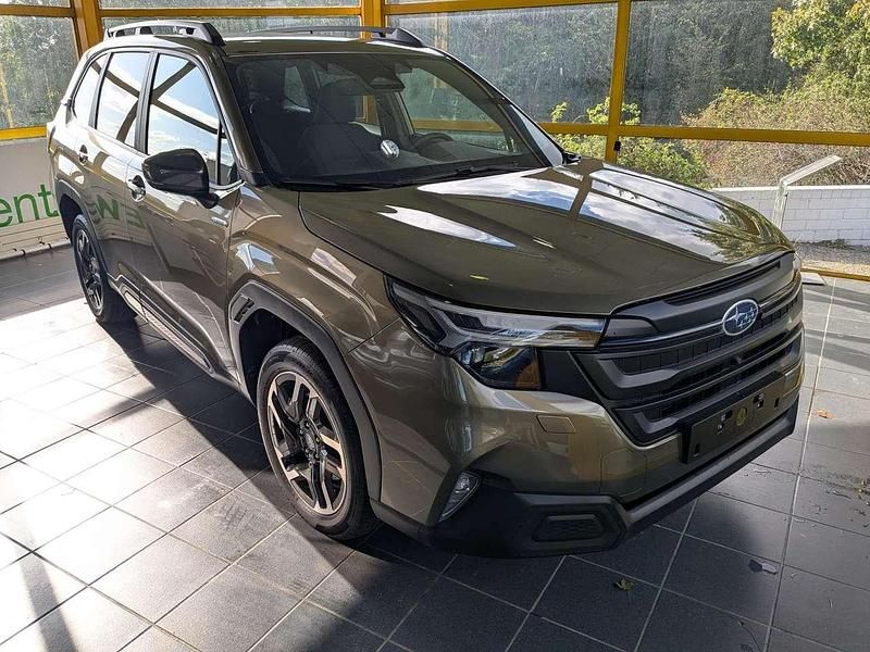 Autumm green Neu 2025 Subaru Forester SUV | 38.950 € (Superpreis) - Bild 1/4