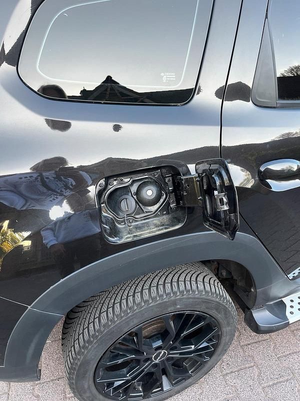 Second-hand Dacia Duster 101 CP (74 kW) 2020 Negru SUV