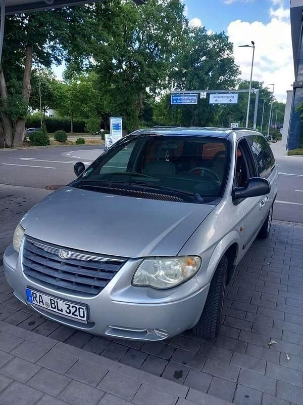 Gebraucht 2006 Chrysler Voyager Van / Kleinbus | 800 € (Superpreis) - Bild 1/4