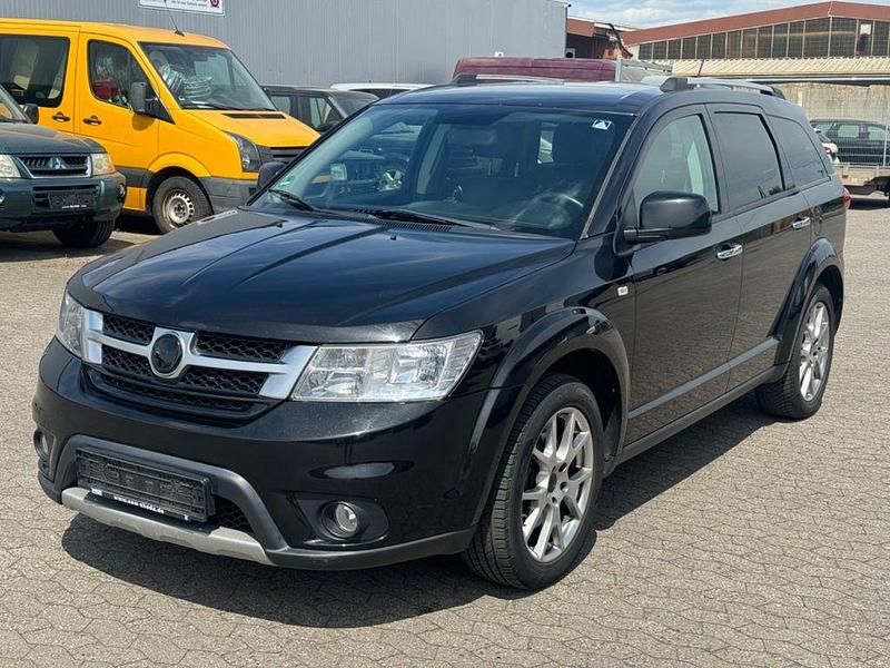 Gebraucht Fiat Freemont 280 PS (205 kW) 2014 Schwarz SUV