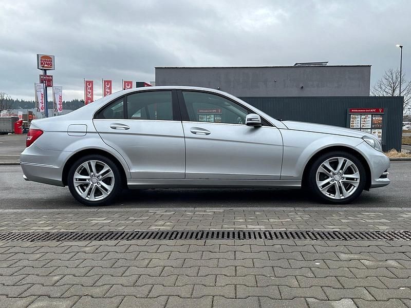 Gebraucht Mercedes C300 231 PS (169 kW) 2012 Silber Limousine