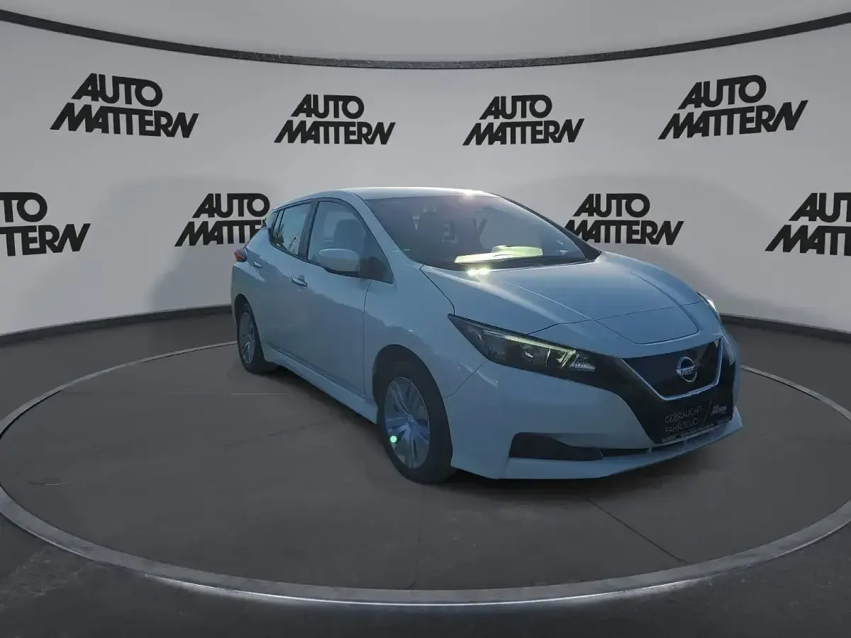 Gebraucht Nissan Leaf 110 kW (150 PS) 2021 Weiß Kleinwagen