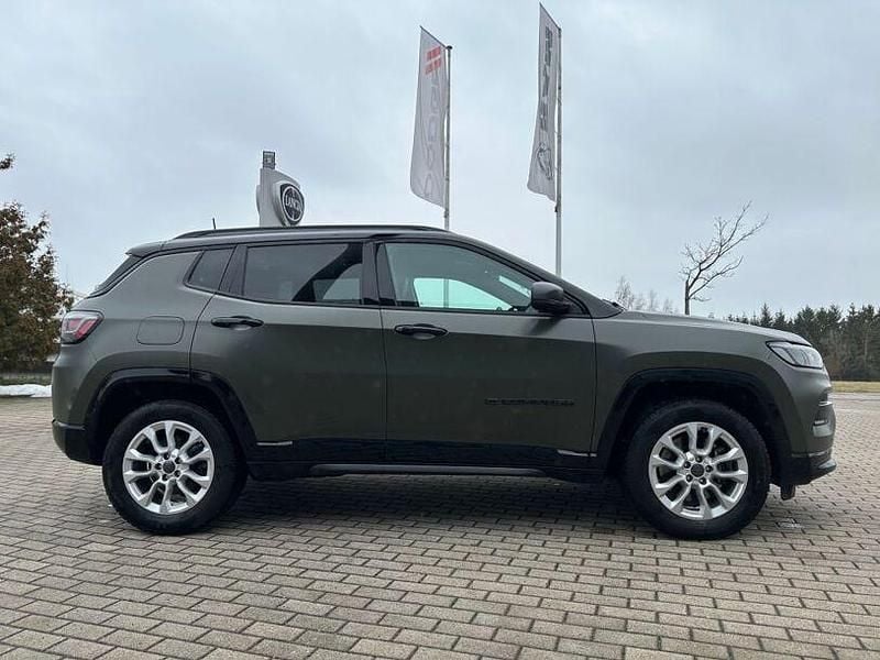 Gebraucht Jeep Compass 80th Anniversary 241 PS (177 kW) 2022 Carbon black metallic (metallic) SUV
