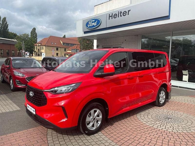 Rot Gebraucht 2025 Ford Tourneo Trend Van / Kleinbus | 43.950 € (Fairer Preis) - Bild 1/4