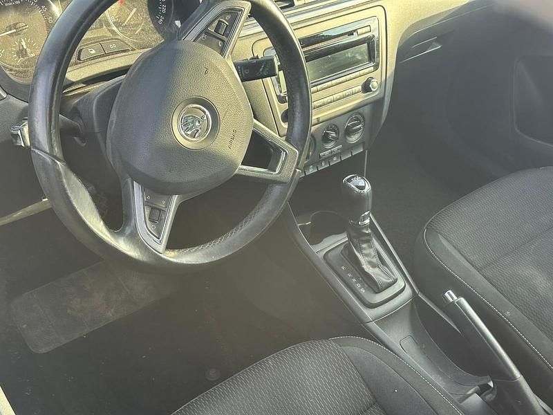 Usata Skoda Rapid 2015 Nero Utilitaria