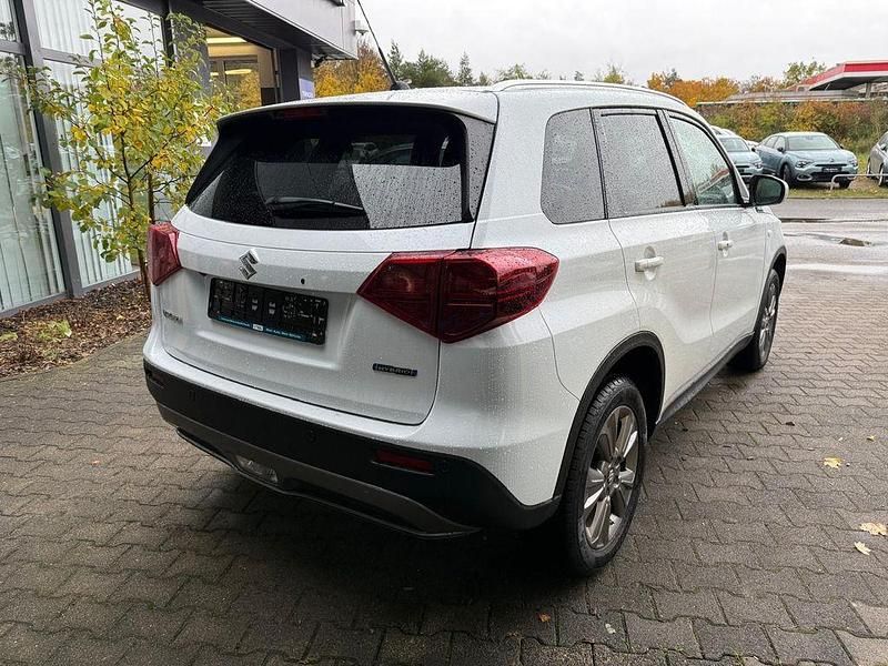 Gebraucht Suzuki Vitara 116 PS (85 kW) 2025 Weiss SUV